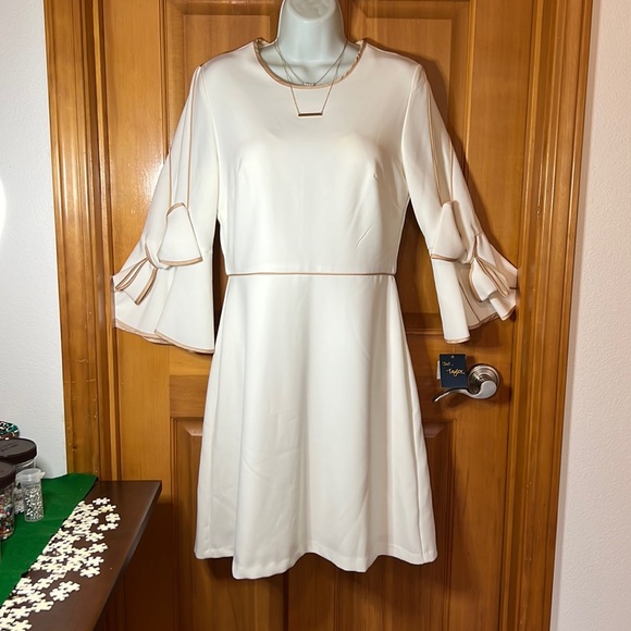 Just...Taylor Dresses & Skirts - JUST…TAYLOR, A PERFECT 10!!!!